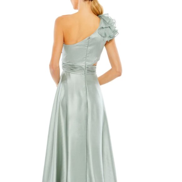 MAC DUGGAL 49523 RUFFLED ONE SHOULDER CUT OUT HI-LO SAGE GOWN sz 2 - Picture 4 of 5